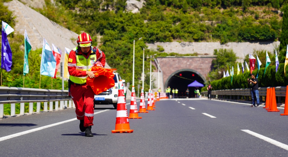 山東高速集團(tuán)成功主辦2023年山東省高速公路清障救援技能競賽