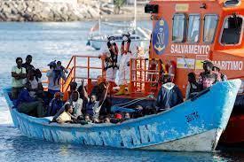 过去两周有超8500名非法移民抵达西班牙加那利群岛