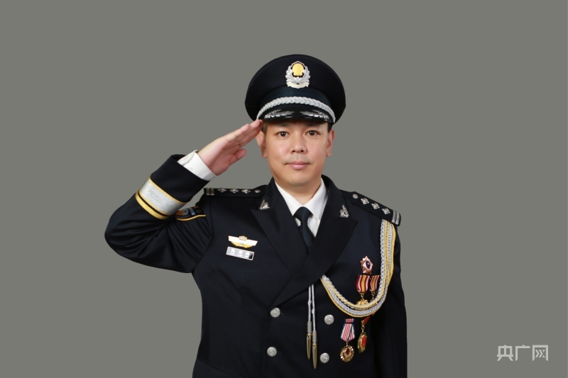 【護(hù)穩(wěn)定  促發(fā)展】趙相鵬：保障人民群眾生命財產(chǎn)安全的“六邊形戰(zhàn)士”