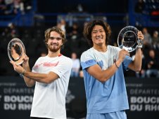 祝贺！张之臻首夺ATP巡回赛双打冠军