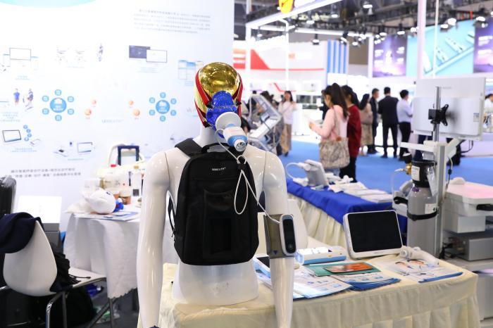 2024中国医学装备展览会在渝举行 万余件产品集中亮相