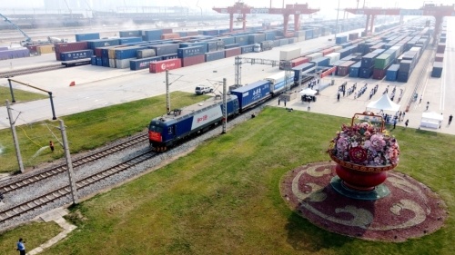 交通运输部：3月25日-31日国家铁路累计运输货物7287.4万吨