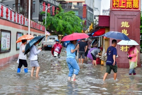 江西变更暴雨蓝色预警：赣州部分地区降水可达30到50毫米