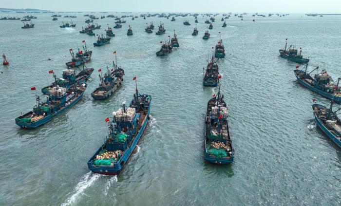中国首个海区渔船推荐航路公布实施 推进“商渔共治”