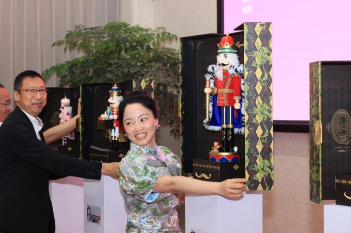 胡桃夹子百年珍藏展巡展杭州启动 展品近千件