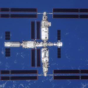 神舟十八号丨中国空间站已在轨实施130多个科学研究与应用项目