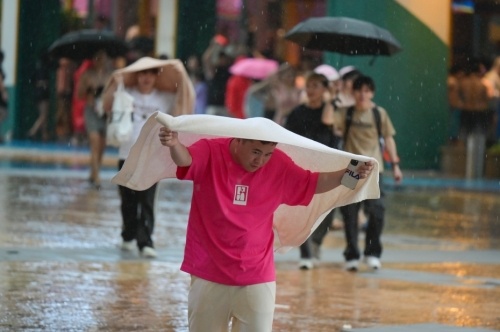 广州解除暴雨和解除雷雨大风预警信号