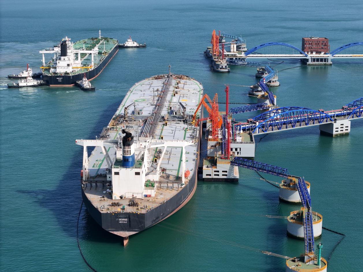 加快打造亿吨级体量的液化油品“共赢链”！山东港口烟台港原油管道累计输送量突破1.5亿吨