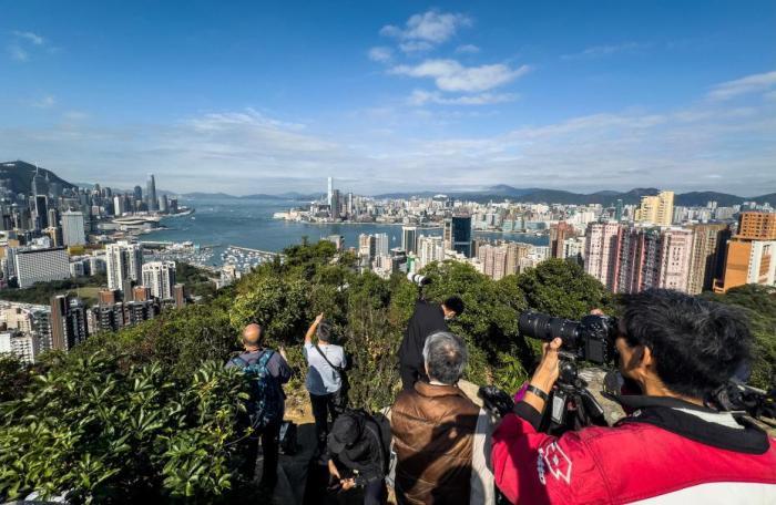 香港4月份住宅楼宇成交环比升逾一倍
