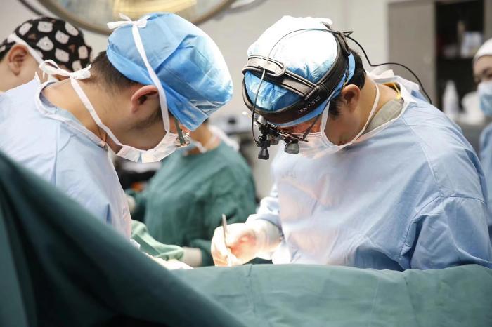 中国医生发明新术式被列入全球权威心胸血管外科指南