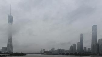 广东83个镇街遭暴雨大暴雨 多地降雨超百毫米
