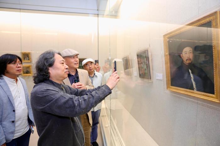 “藝薈中西”圖像展亮相天津 200余件作品展現海上絲綢之路變遷