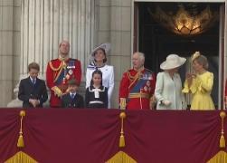  newest! Britain's Princess Kate Appears on the Balcony of Buckingham Palace