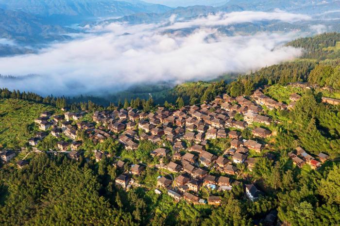 貴州岜沙苗寨 夏日風景如畫