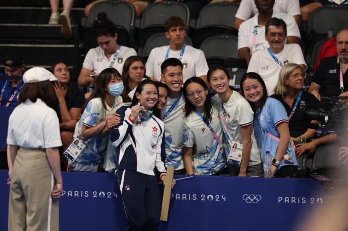 香港中聯辦：中國香港代表團奧運會表現極大鼓舞香港各界精氣神