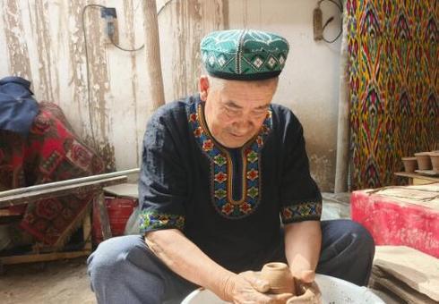 遇見非遺丨把沉睡的泥土鐫刻進(jìn)生活