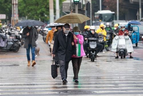 中央氣象臺：19日起中東部將有大范圍雨雪天氣