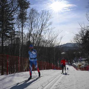 亞冬會｜他喜歡這里的賽道和背后的雪山——直擊亞冬會越野滑雪訓練