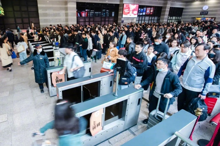 清明假期首日，全社會跨區域人員流動量近2.9億人次