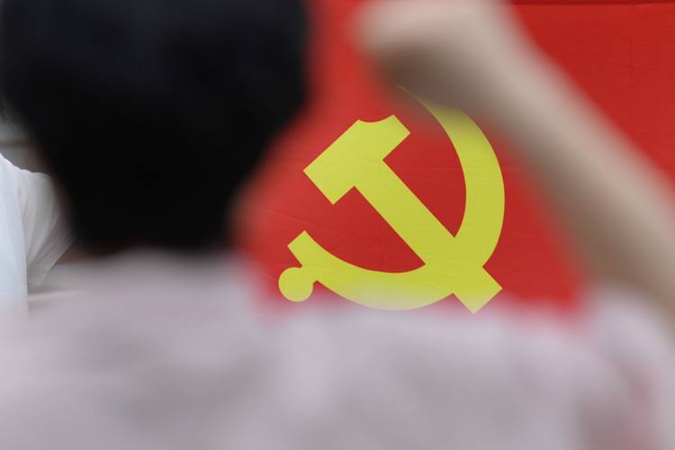 人民日報刊文：面子都是老百姓給的