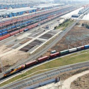 中歐班列中通道今年以來開行中歐班列突破1000列