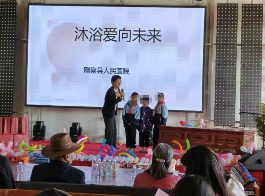 山東援青 | 慶六一·護童心：為高原困境兒童開啟心靈守護之旅