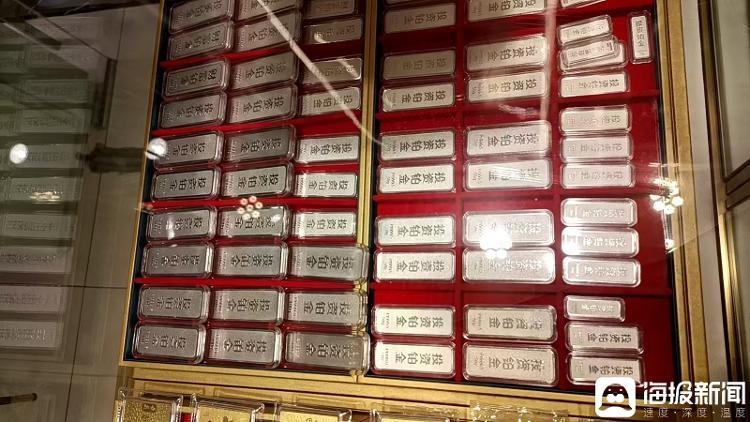海量財經丨黃金飾品跌至千元以內，鉑金上翻近40%，記者實探：濟南市場鉑金制品較少，水貝批發迎“鉑金熱”