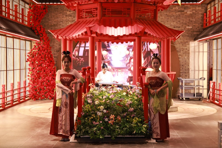 高速新地標(biāo) 消費(fèi)新選擇 山東高速集團(tuán)濰坊西服務(wù)區(qū)煥新來(lái)襲