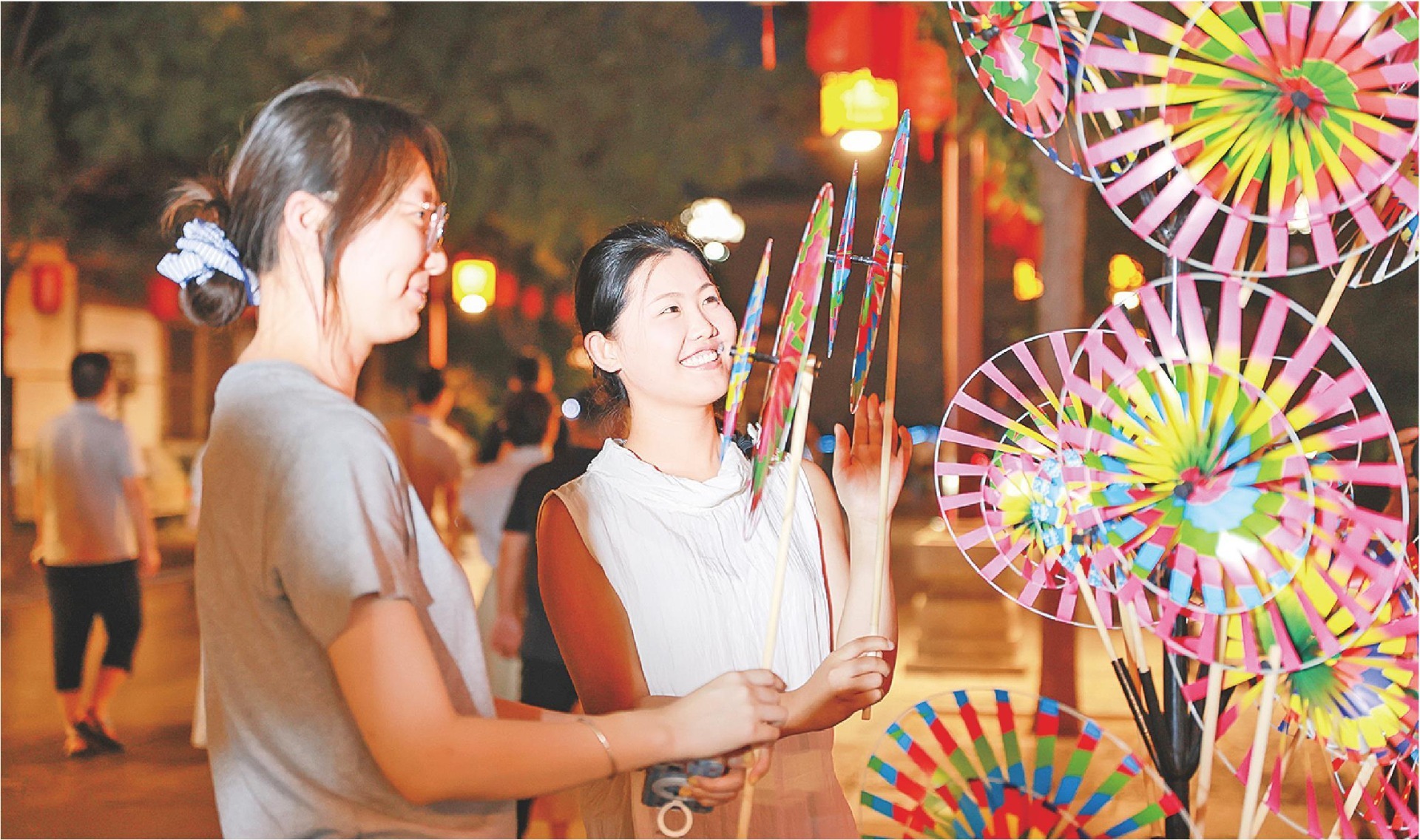 從一場(chǎng)秀到一座城！濟(jì)南融創(chuàng)造了一個(gè)“二安夢(mèng)”