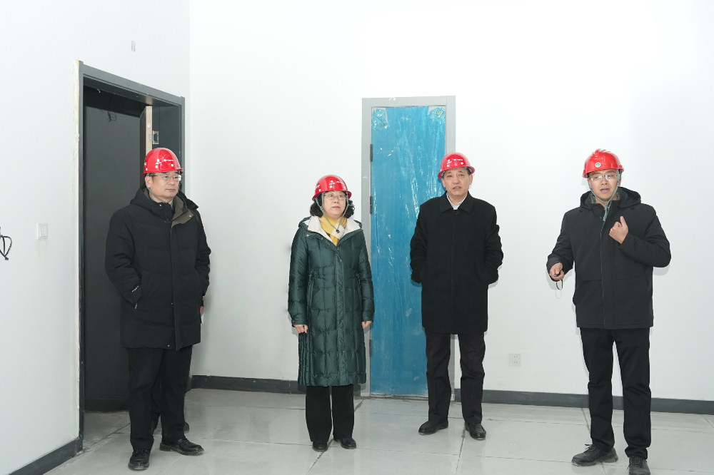 张然现场调研学校重点基建项目建设情况