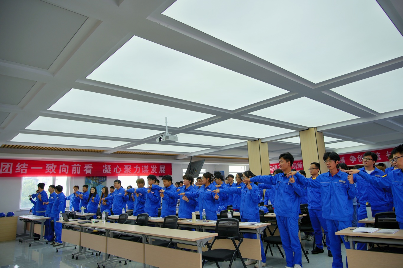 微信图片_20250805144631.jpg