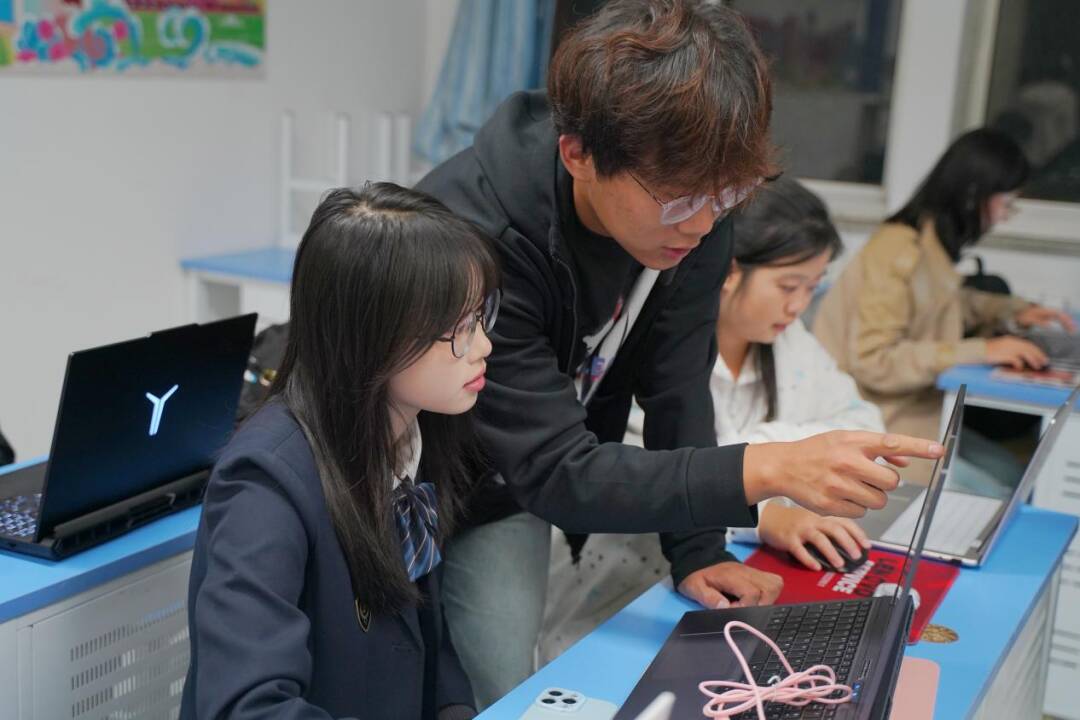 技能培训 | 影视制作系新媒体中心开展部门技能培训