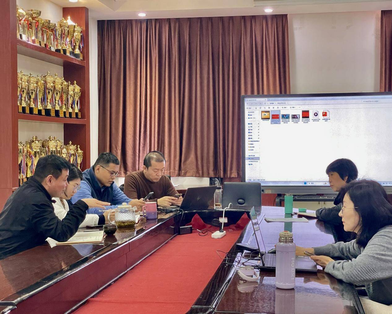 山东省广播电视协会秘书长许翠兰莅临我系指导品牌与文化建设工作