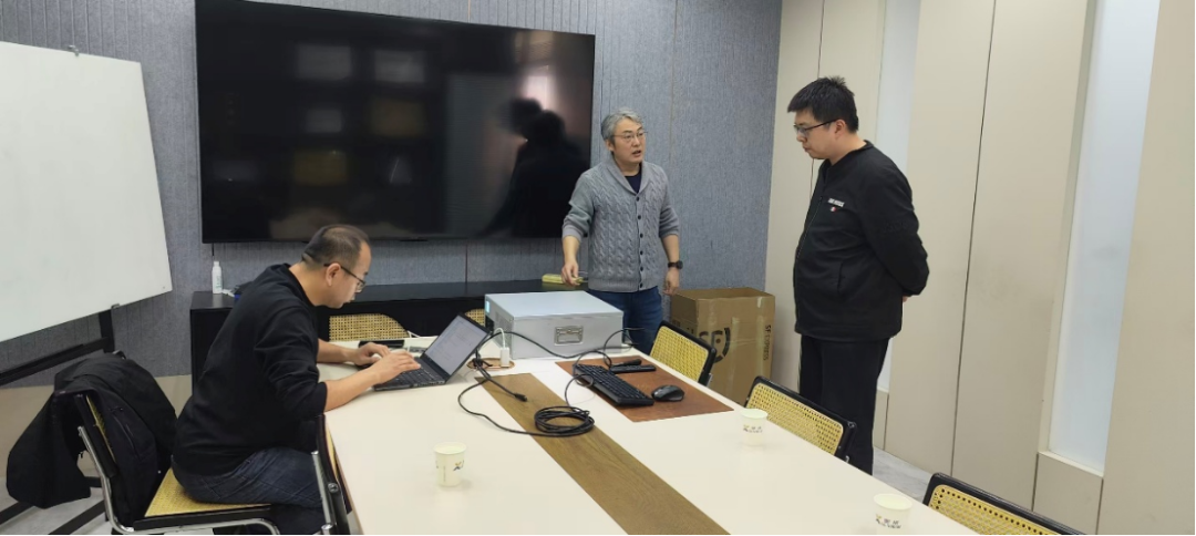 【信工资讯】信息工程系教师赴奥维数字科技有限公司开展算力设备专题调研