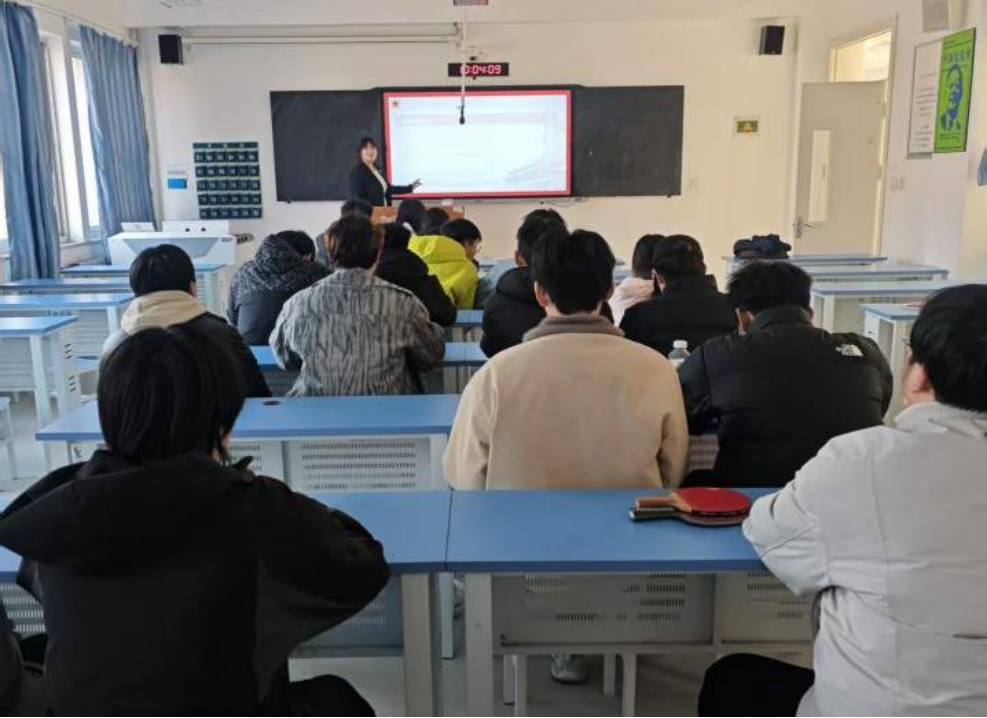 【信工资讯】信息工程系“传承雷锋精神，走好新时代长征路”主题团课活动(二)