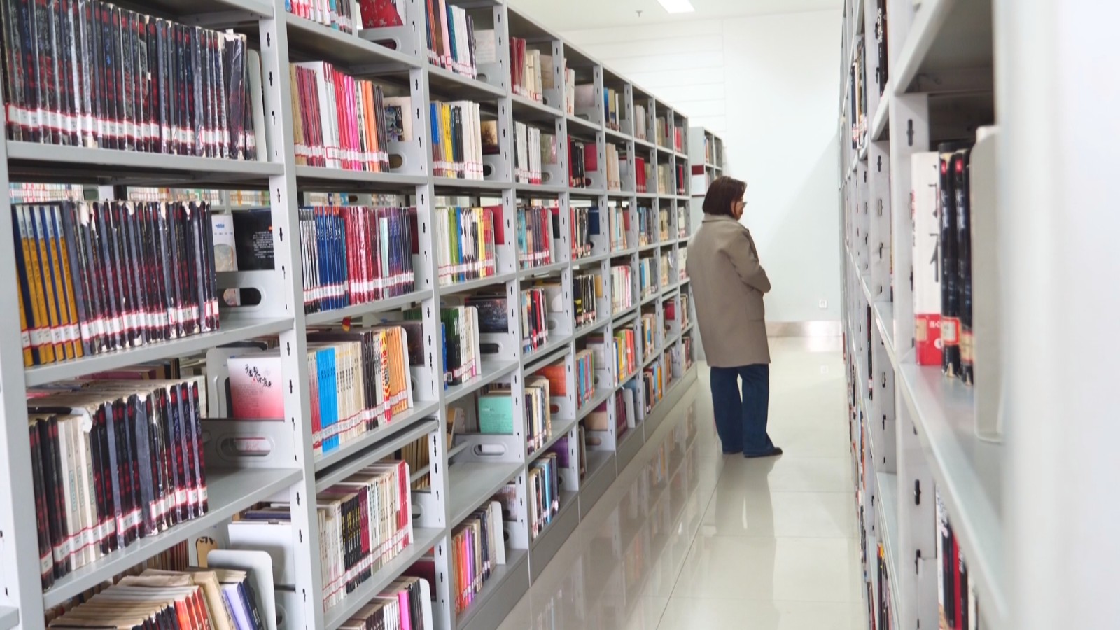 邹平市图书馆巾帼飘香引领书式生活