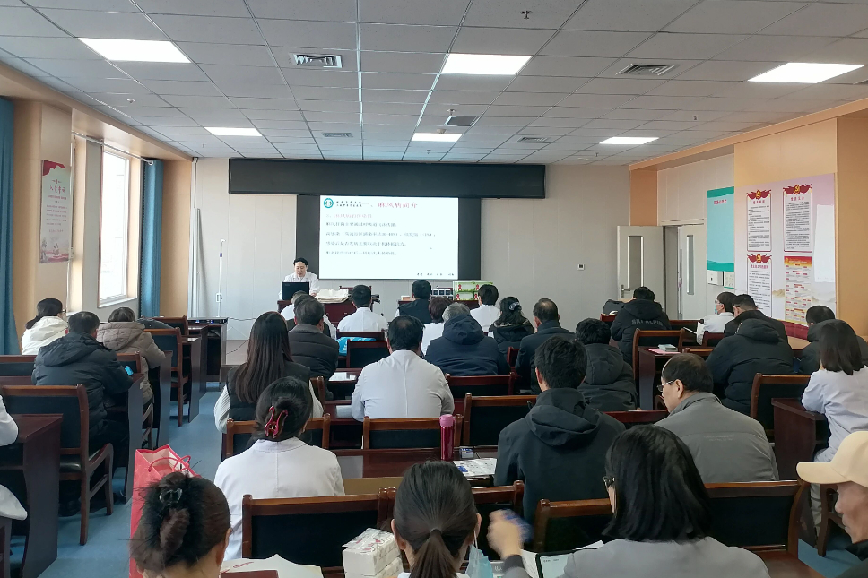 中医院联合疾控到九户开展培训.jpg