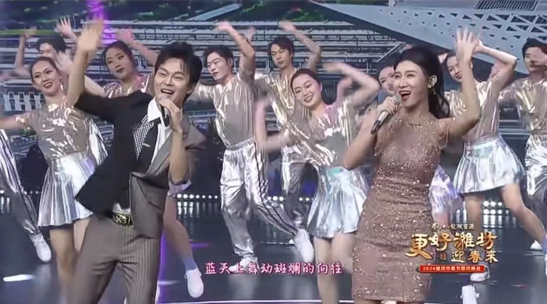 众多璀璨的明星齐聚一堂,抒情花腔女高音歌唱家吴碧霞,知名青年歌手王