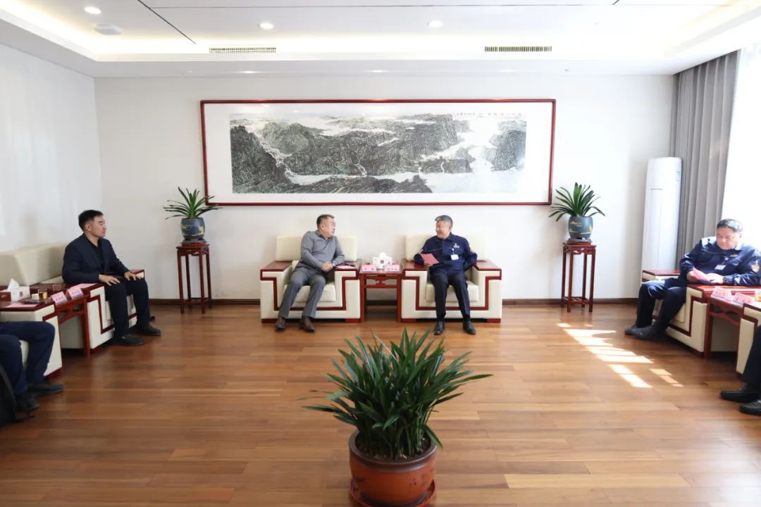 航天科工七院华航环境发展公司客人来海化集团座谈交流