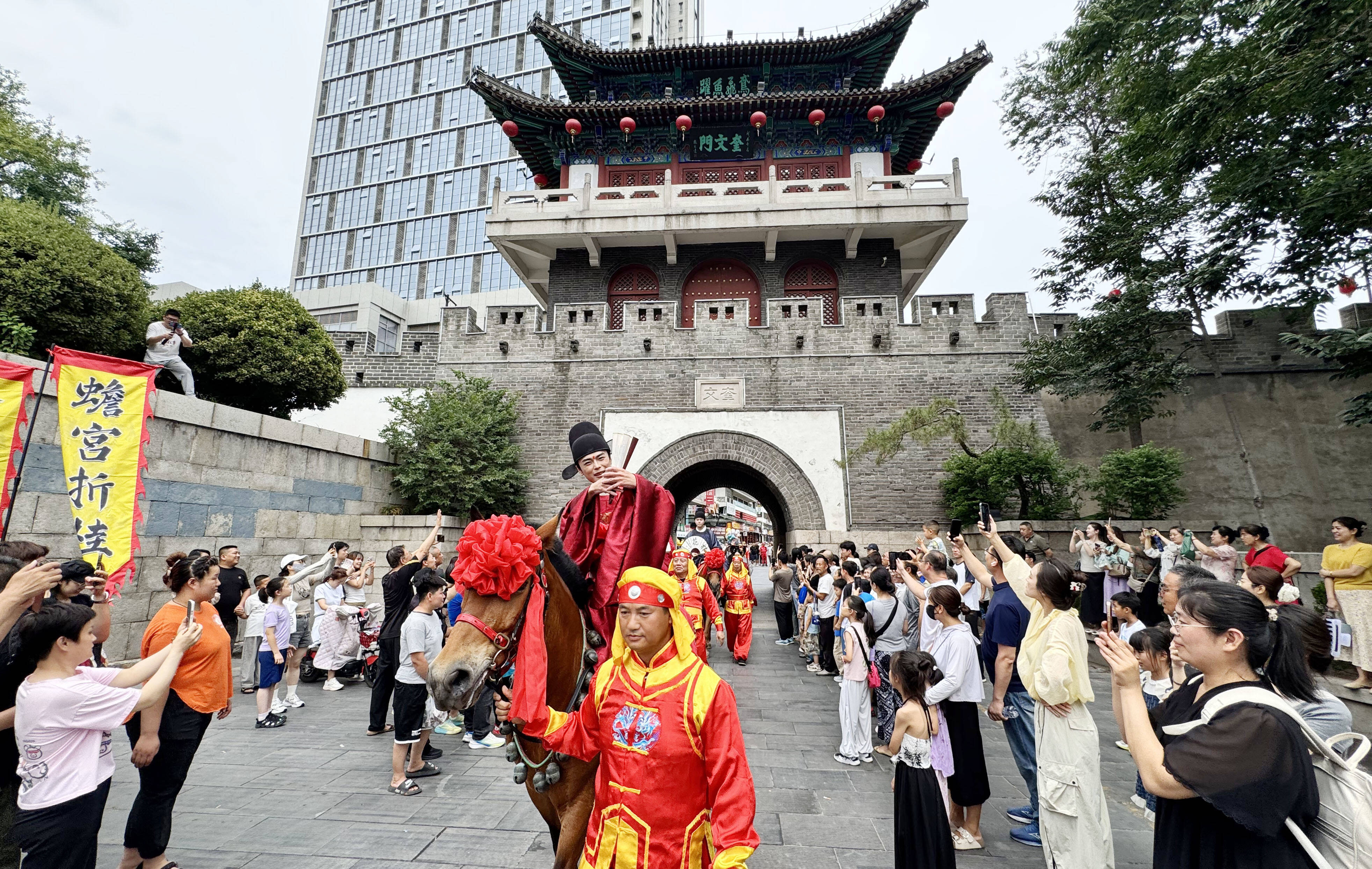 魁星点斗！“状元”巡游潍坊喽