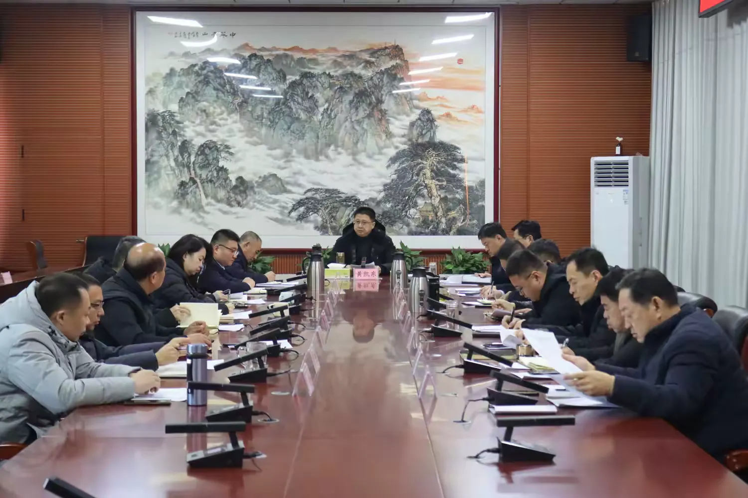 简篇-【干事创业 幸福普集】普集街道召开党工委2025年度第4次会议